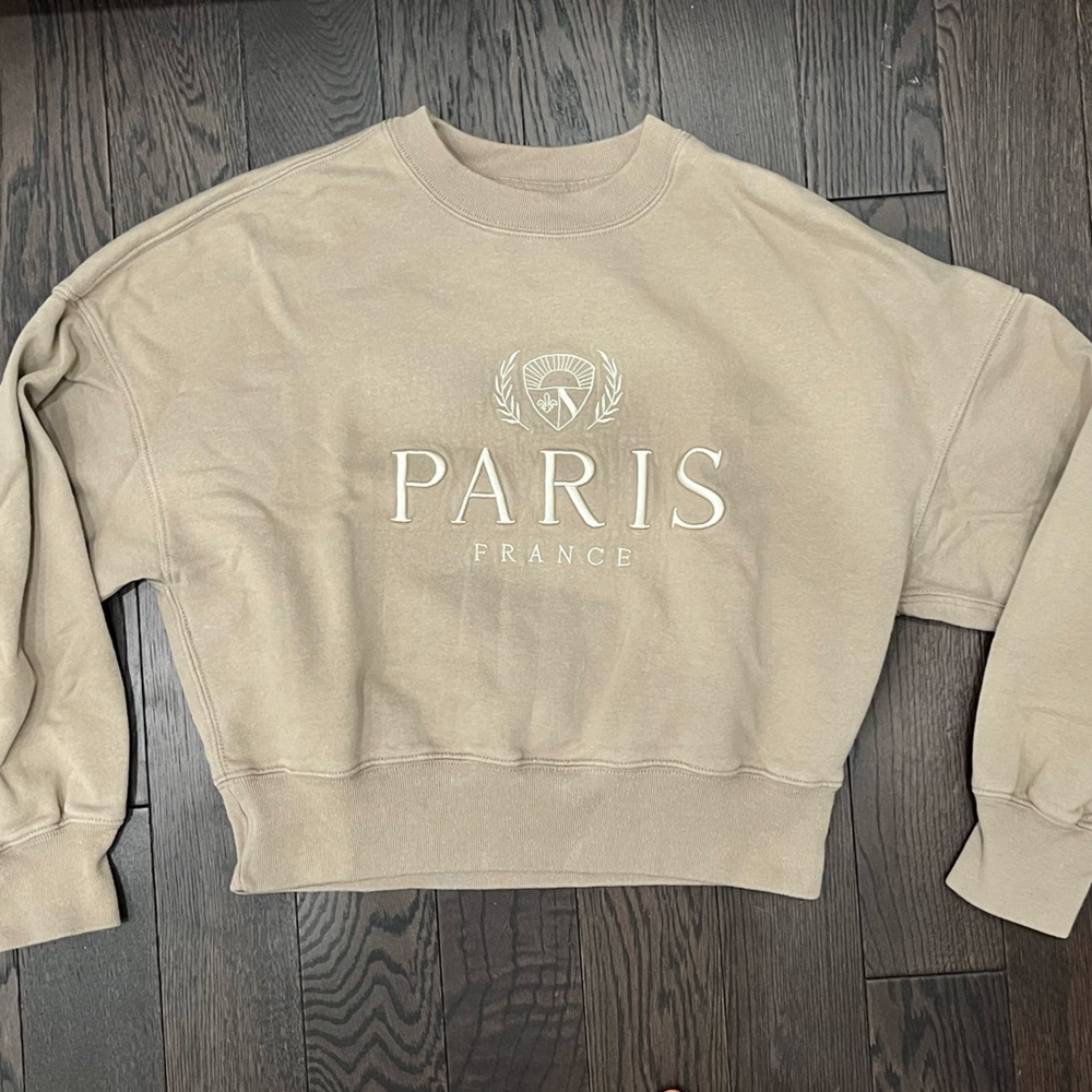 Abercrombie & Fitch Paris Destination Sunday Crew
